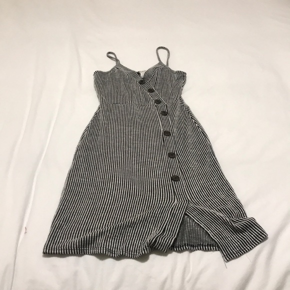 Black and white striped dress - Picture 1 of 1